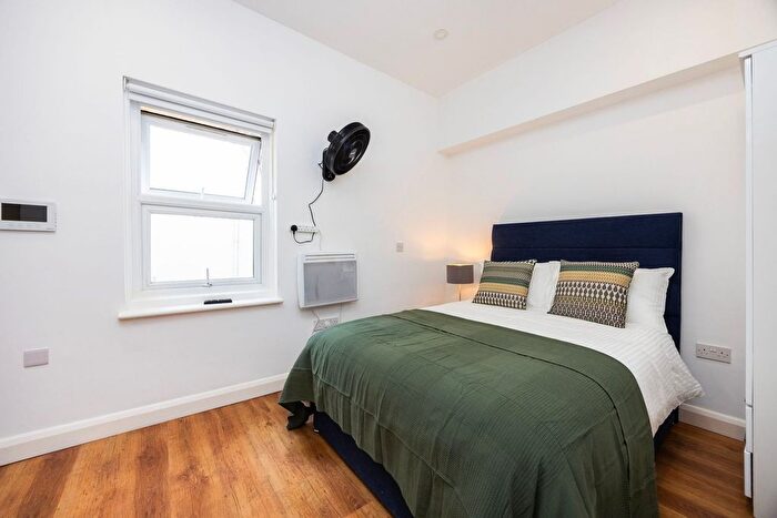 Studio To Rent In Kensington, SW5