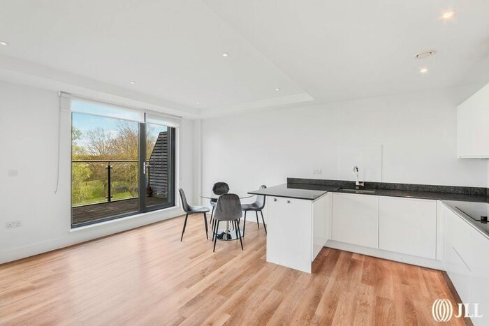 1 Bedroom Flat To Rent In Knaresborough Drive, London, SW18