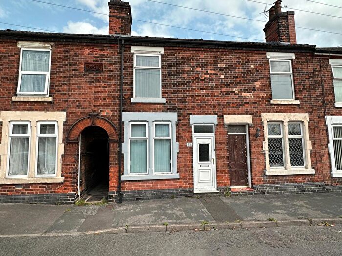 3 Bedroom Terraced House For Sale In Wetmore Lane, Burton-On-Trent, DE14