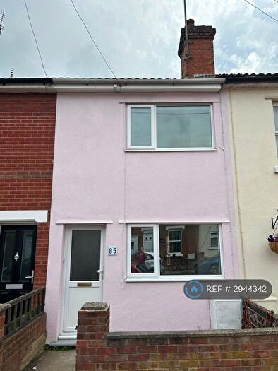 2 Bedroom Terraced House To Rent In Lisle Road, Colchester, CO2