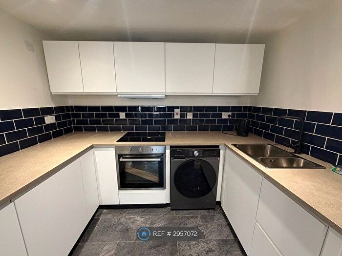 1 Bedroom Flat To Rent In Fitzwalter Place, Dunmow, CM6