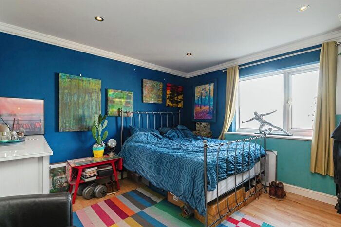 1 Bedroom Flat For Sale In Marine Court, St. Leonards-On-Sea, TN38