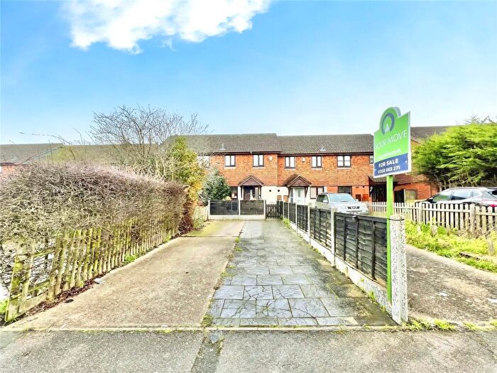 2 Bedroom Terraced House For Sale In Cherry Avenue, Swanley, Kent, BR8