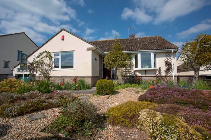 3 Bedroom Detached Bungalow For Sale In Orchard Rise, Fivehead, Taunton, TA3