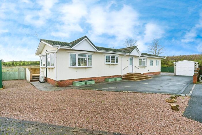 2 Bedroom Detached House For Sale In Bedford Road, Ravensden, Bedford, Bedfordshire, MK44