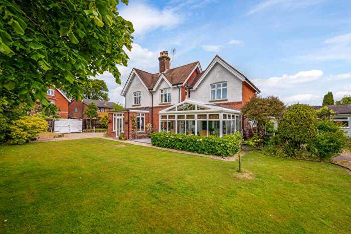 4 Bedroom Detached House For Sale In Clarence Road, Lyndhurst, SO43