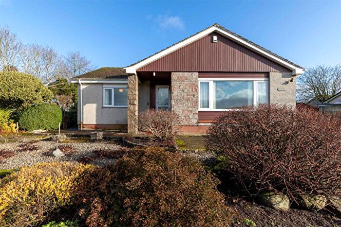 2 Bedroom Bungalow For Sale In Gellyburn, Murthly, Perth, Perth And Kinross, PH1