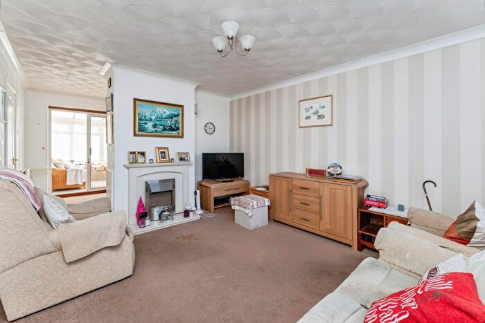 3 Bedroom Link Detached House For Sale In Catherine Drive, Ewloe, Deeside, Flintshire, CH5