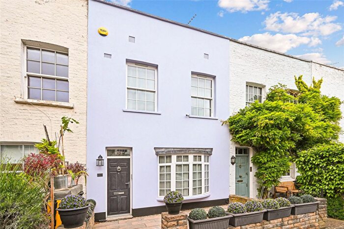 2 Bedroom Terraced House To Rent In Child's Street, London, SW5