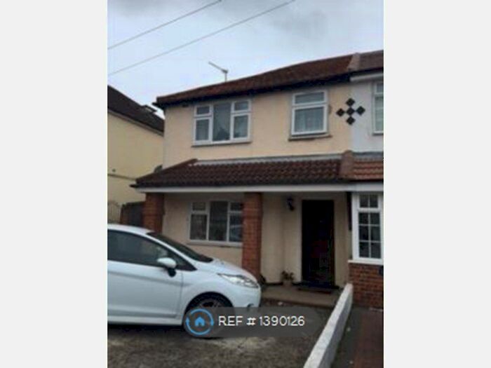 3 Bedroom Semi-Detached House To Rent In Lothian Avenue, Hayes, UB4