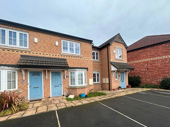 2 Bedroom Town House To Rent In Hesley Road, Harworth, DN11