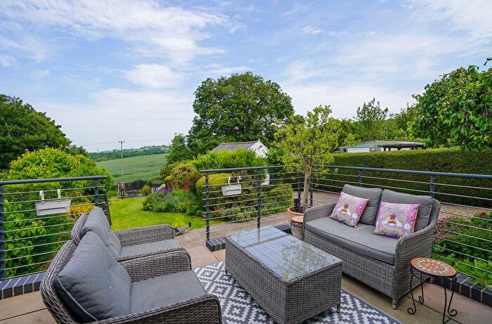 4 Bedroom Detached House For Sale In The Hill, Glapwell, S44