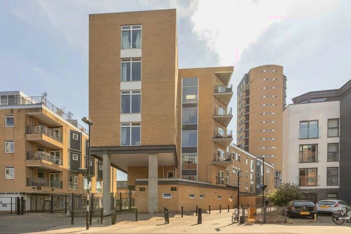 1 Bedroom Flat To Rent In Martello Street, London, E8