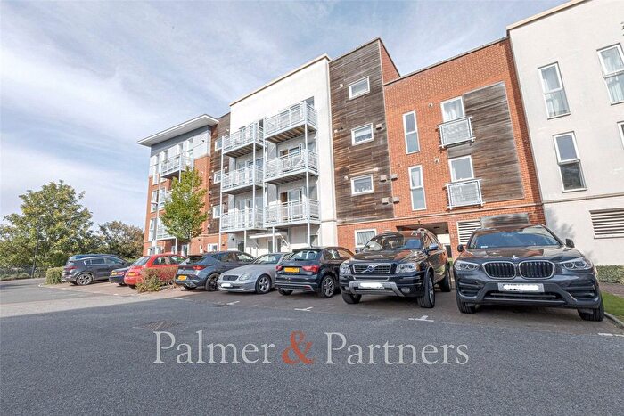 2 Bedroom Flat For Sale In Gaskell Place, Ipswich, Suffolk, IP2