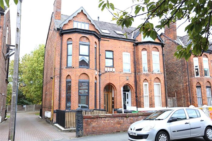 2 Bedroom Flat To Rent In Central Road, West Didsbury, Manchester, M20