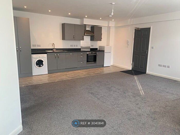1 Bedroom Flat To Rent In School Street, Church Gresley, Swadlincote, DE11