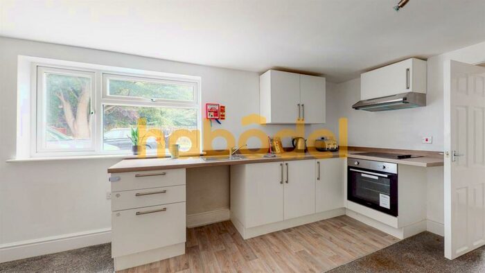 3 Bedroom Flat To Rent In Liverpool House, Corwen Road, Pontybodkin, Mold, CH7