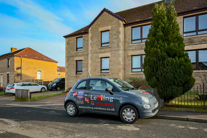 3 Bedroom Flat To Rent In Polbeth Crescent, Polbeth, West Calder, EH55