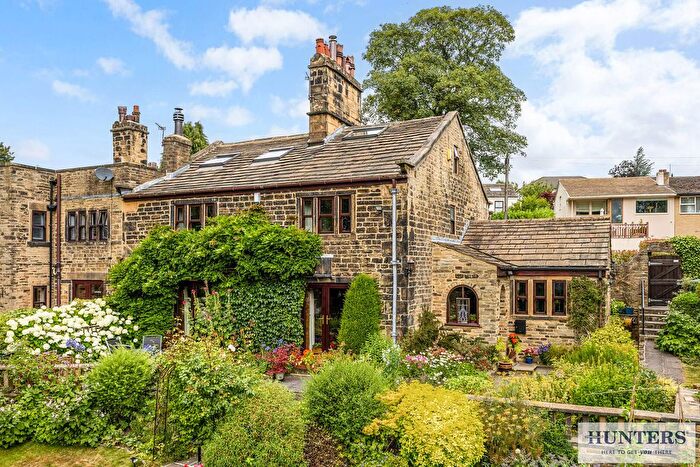 4 Bedroom Property For Sale In Town Street, Rawdon, Leeds, LS19