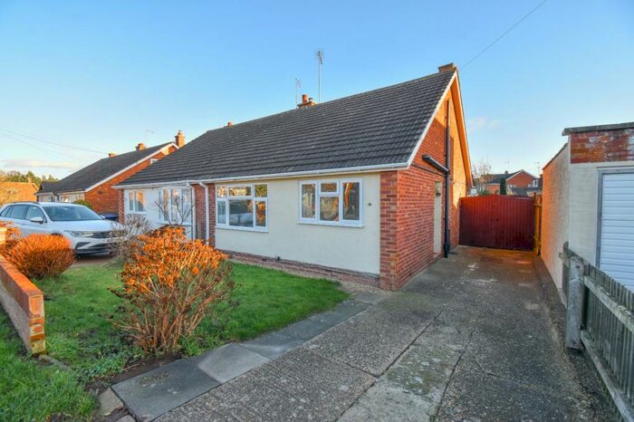 3 Bedroom Bungalow To Rent In Woodland Close, Duston, Northampton, NN5