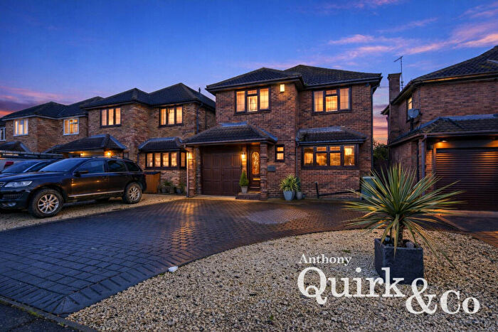 4 Bedroom Detached House For Sale In Ameland Road, Canvey Island, SS8