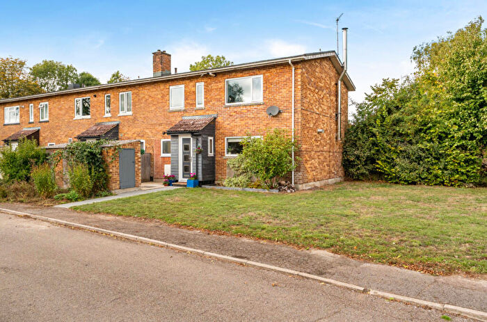 3 Bedroom End Of Terrace House For Sale In Langton Park, Wroughton, Swindon, SN4