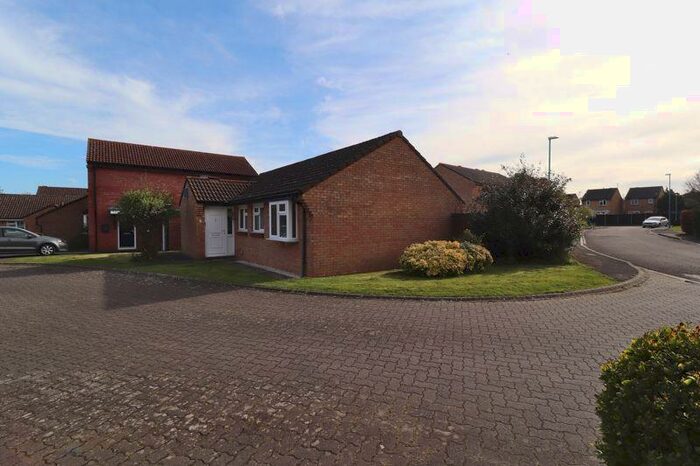 3 Bedroom Bungalow To Rent In Trubshaw Court, Gloucester, GL3