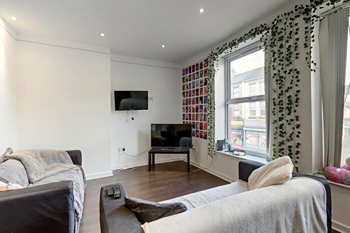 4 Bedroom Flat To Rent In Smithdown Road, Liverpool, L15