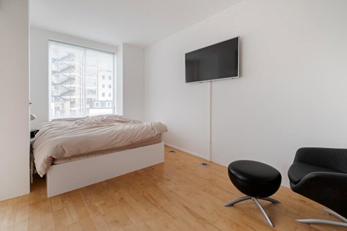 2 Bedroom Apartment To Rent In Saffron Hill, Epc:D, EC1N
