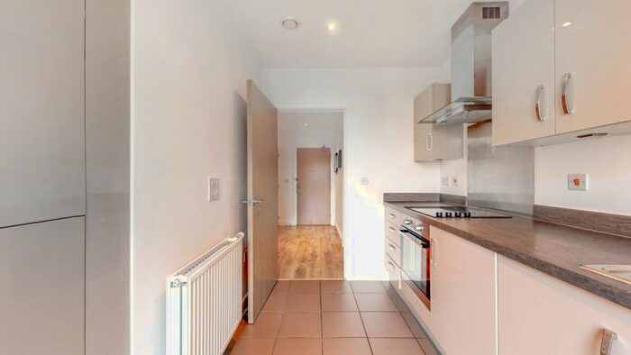 2 Bedroom Flat For Sale In Whiston Road, London, E2