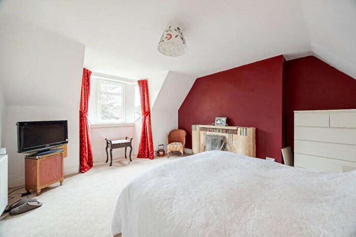 2 Bedroom Terraced House For Sale In Ben Arthur Pace, Lochgoilhead, PA24