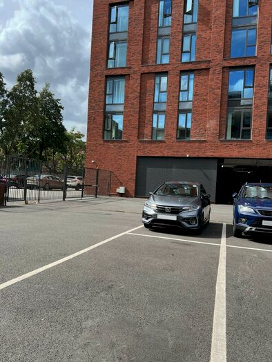 Garage / Parking To Rent In Wharf End, Tafford Park, Manchester, M17