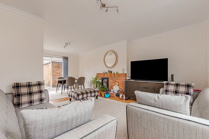 4 Bedroom Terraced House For Sale In Vancouver Road, Richmond, TW10