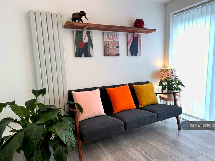 5 Bedroom Terraced House To Rent In Howard Road, Surbiton, KT5