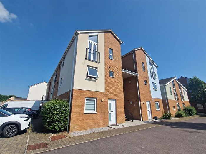 1 Bedroom Flat For Sale In Mill Meadow, North Cornelly, Bridgend, CF33