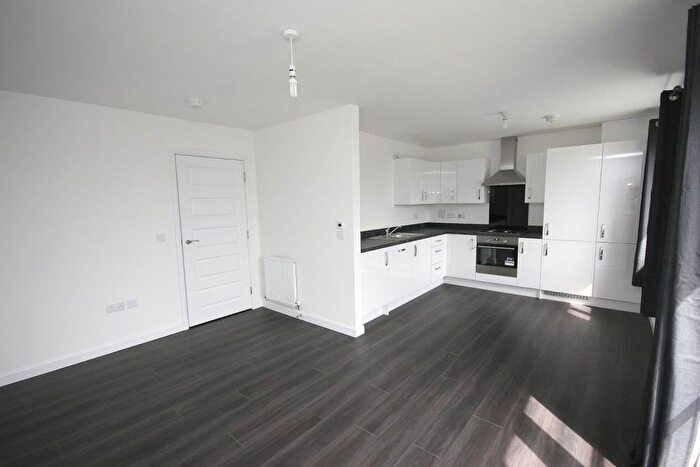 2 Bedroom Flat To Rent In Barnyard Park Rigg, South Gyle, Edinburgh, EH12
