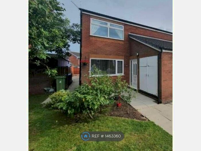 2 Bedroom Flat To Rent In St. Helens Road, Leigh, WN7