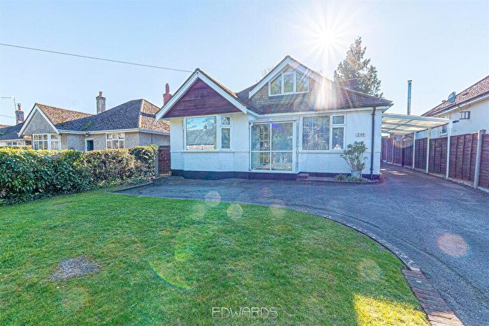 3 Bedroom Detached House For Sale In Bournemouth Road, Charlton Marshall, Blandford Forum, DT11