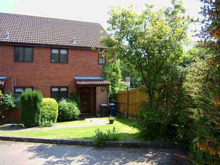 1 Bedroom Semi-Detached House To Rent In Mill Close, Haslemere, GU27