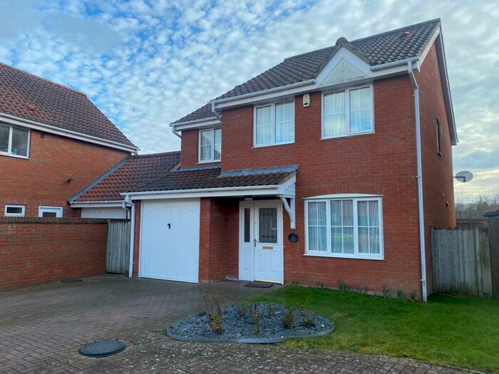 4 Bedroom Detached House To Rent In Swallow Tail Close, Three Score, Norwich, NR5