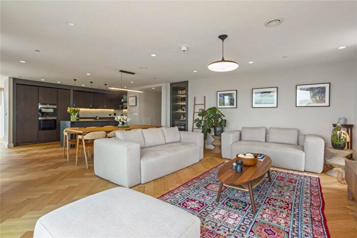 2 Bedroom Penthouse To Rent In Store Street, Manchester, Greater Manchester, M1