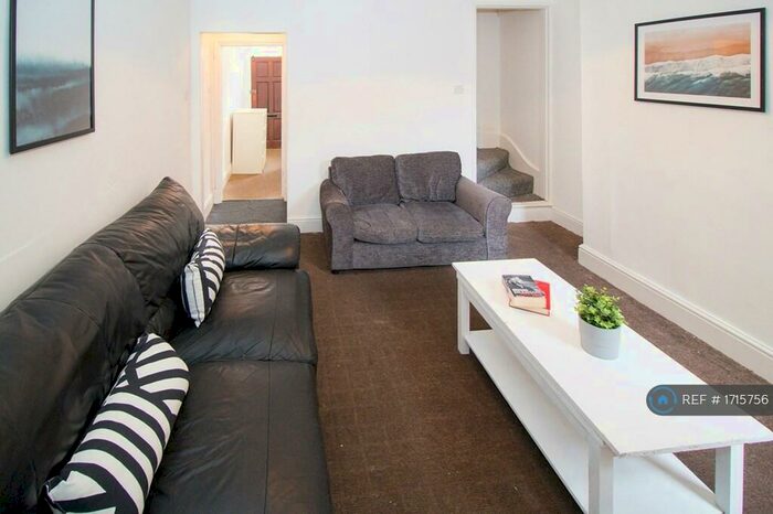 5 Bedroom Terraced House To Rent In Windermere Street, Leicester, LE2