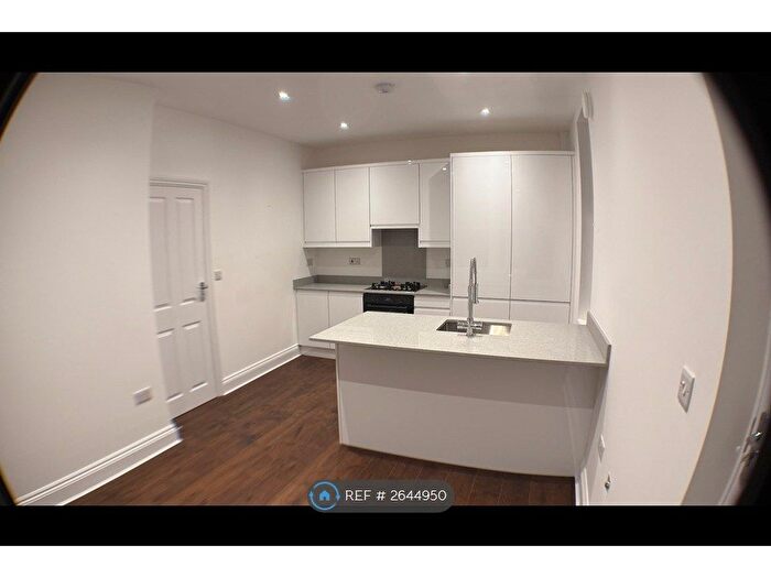 2 Bedroom Flat To Rent In Sydenham Road, London, SE26