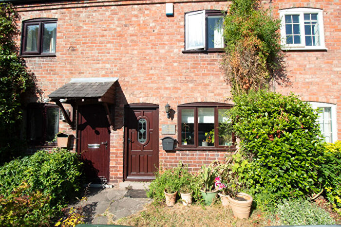 2 Bedroom Cottage To Rent In Easthorpe Cottages, Ruddington, NG11