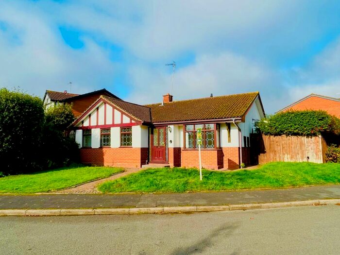 3 Bedroom Detached Bungalow To Rent In Bellingham, Tamworth, B77
