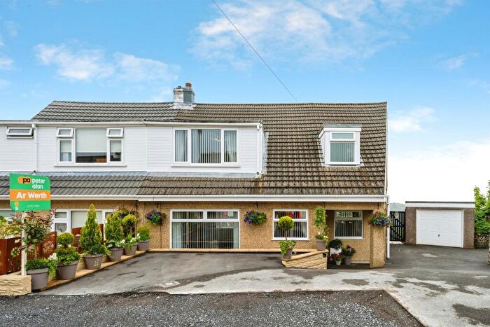 4 Bedroom Semi-Detached House For Sale In Llewellyn Park Drive, Morriston, Swansea, SA6