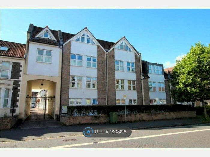 2 Bedroom Flat To Rent In Star Apartments, Bristol, BS16