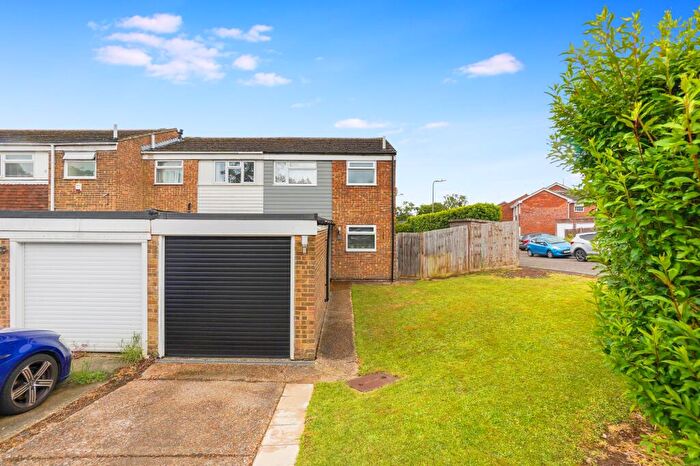 3 Bedroom Semi-Detached House For Sale In Fir Tree Grove, Walderslade, ME5