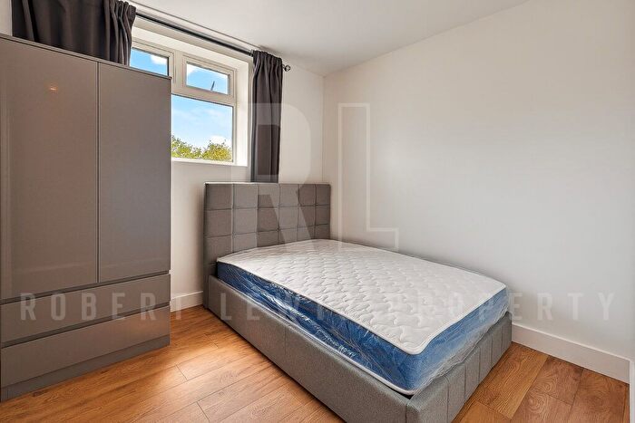 1 Bedroom Flat To Rent In Great North Way, London, NW4