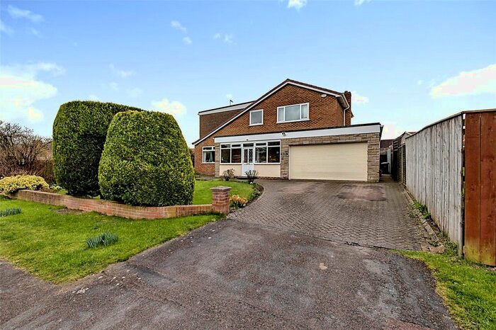 4 Bedroom Detached House For Sale In Stokesley Road, Hutton Rudby, TS15